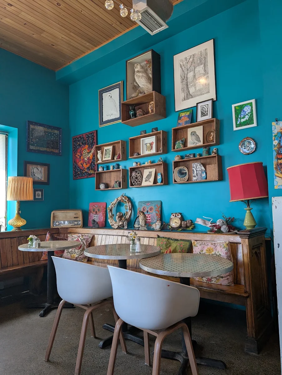 Vibe, Cafe Le Hibou