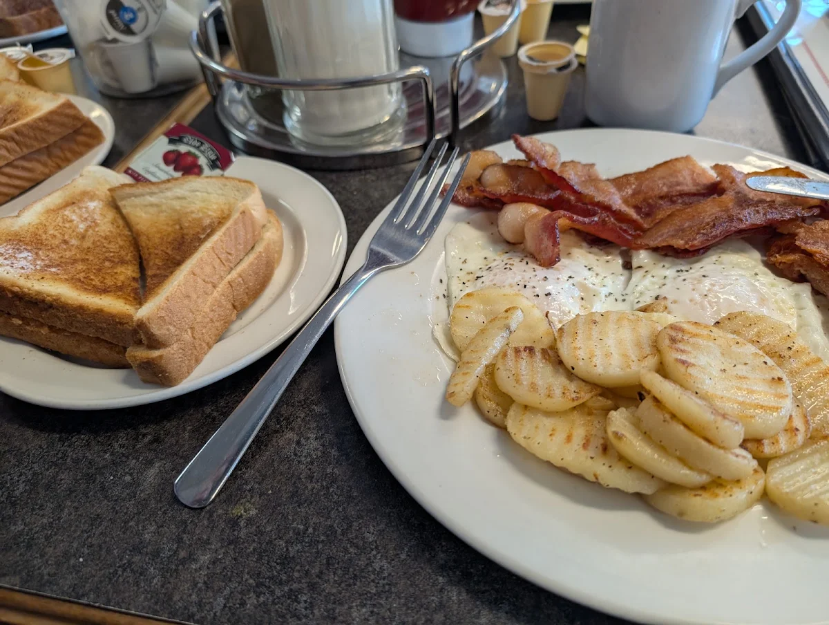 Food & drink, Ralph & Sons