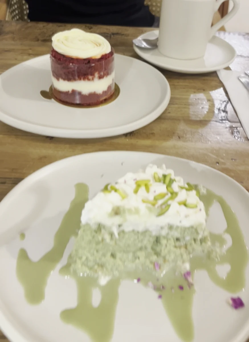 Food & drink, Velora Café Pâtisserie