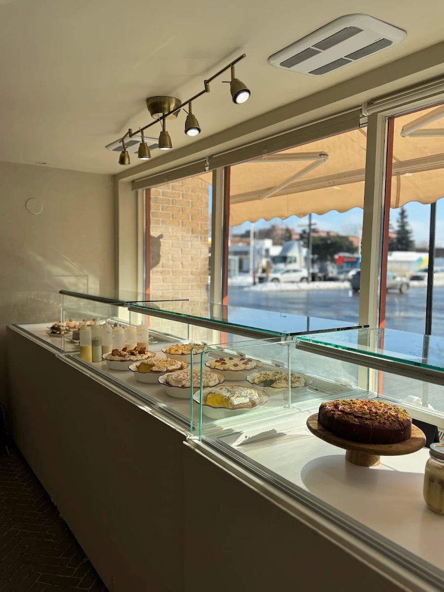 Vibe, Velora Café Pâtisserie