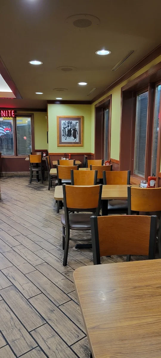 Vibe, Denny's