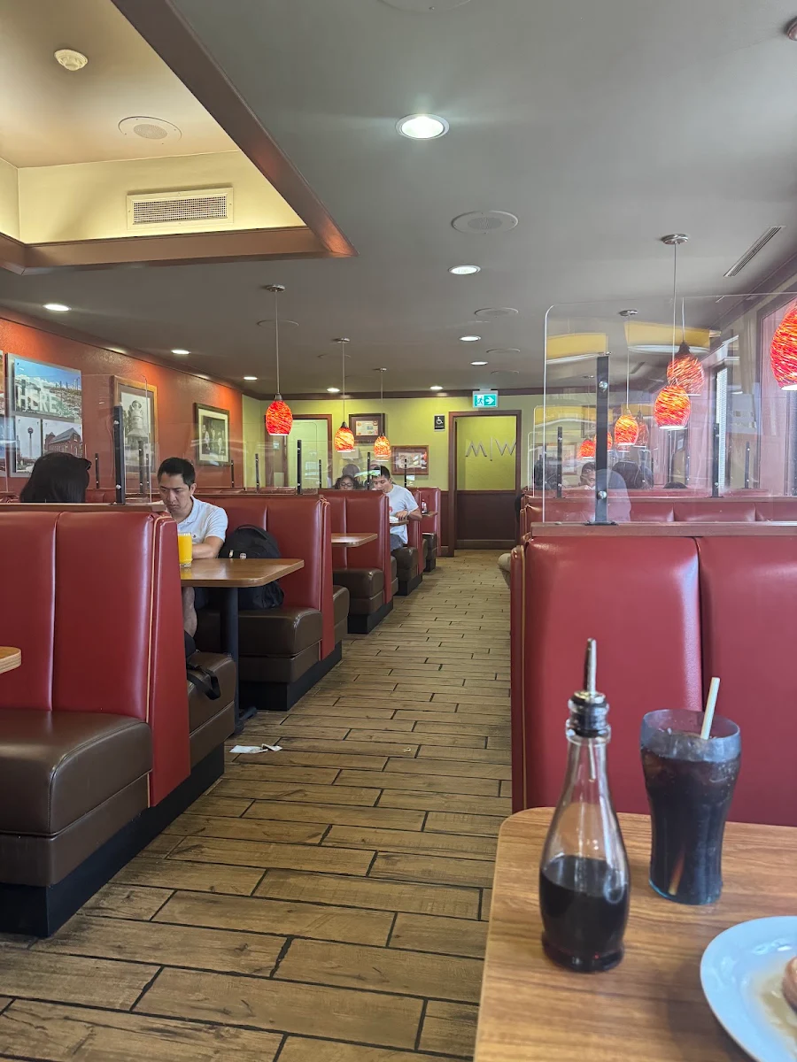 Vibe, Denny's