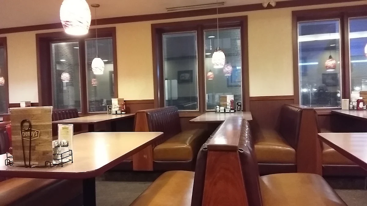 Vibe, Denny's