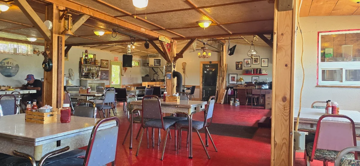 Vibe, Cedar Tree Restaurant