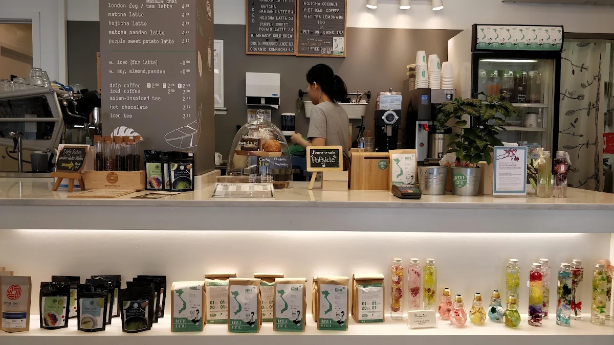 Vibe, Rustle & Still Café
