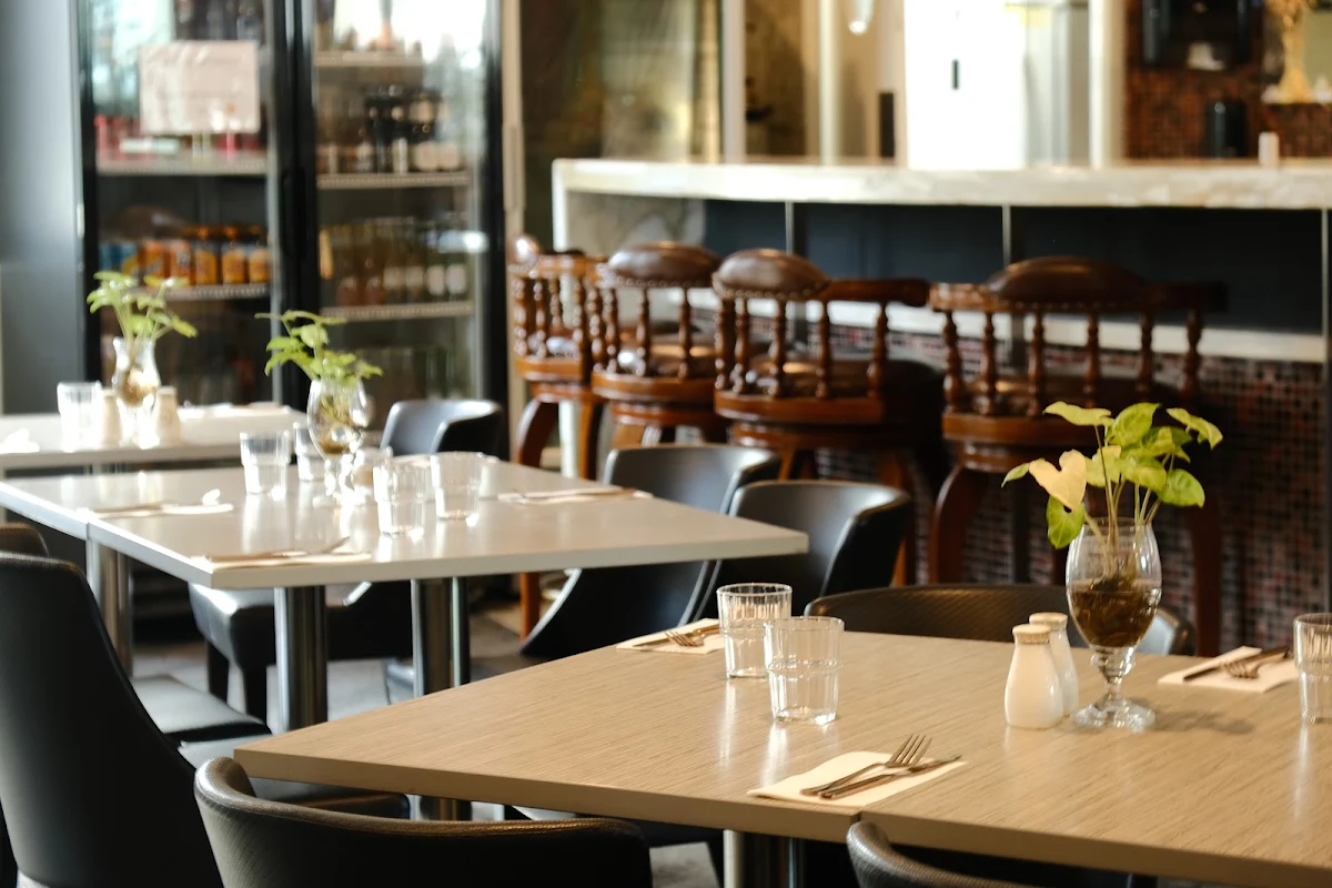 Vibe, Silos Bar & Restaurant