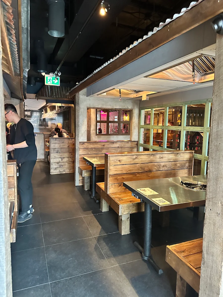 Vibe, Daldongnae Korean BBQ - Waterloo