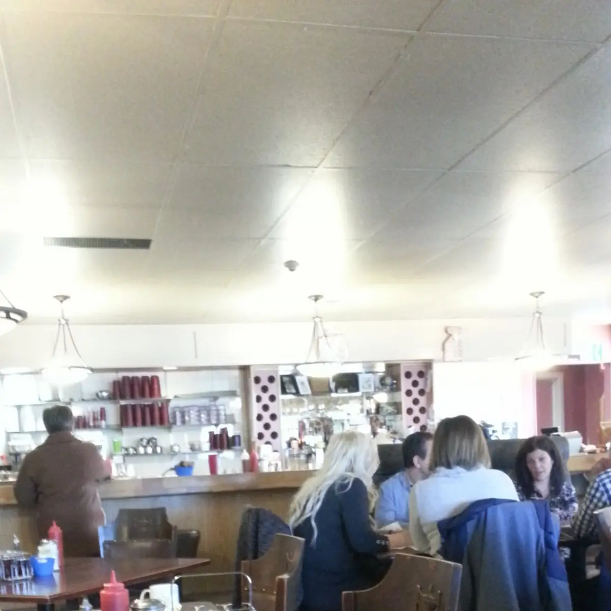 Vibe, Tincap Restaurant & Plaza