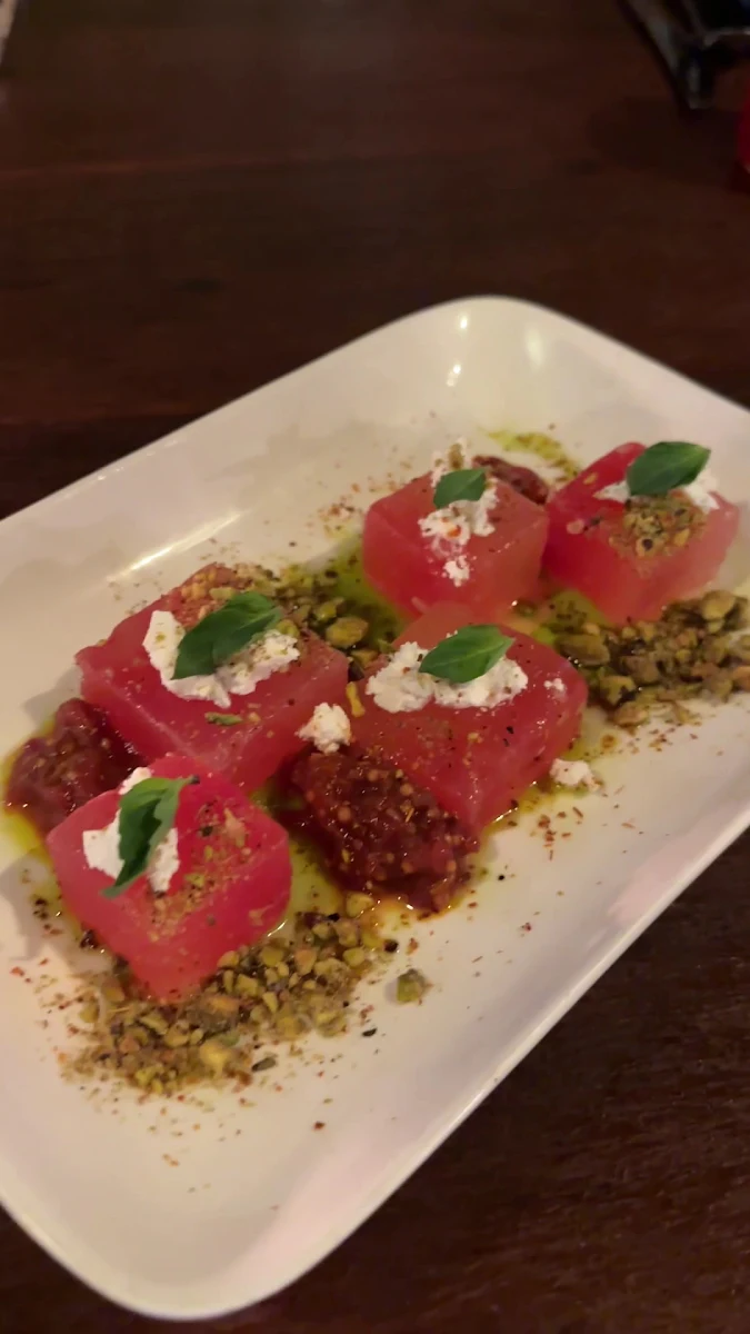 Food & drink, HUMO Kelowna