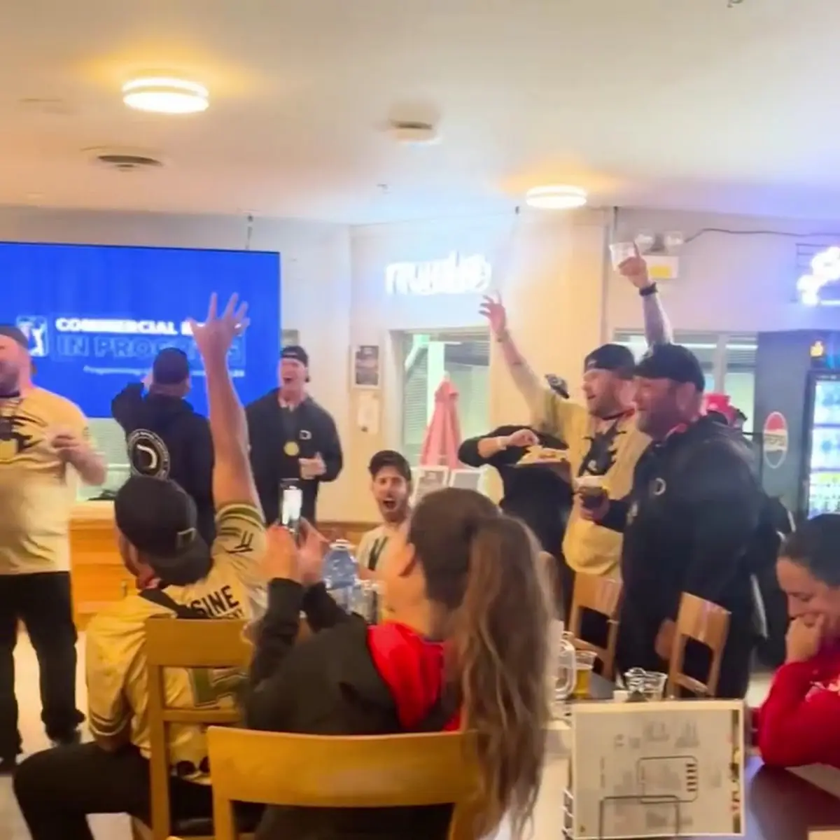 Vibe, Diamond 5 Clubhouse Restaurant At Softball City