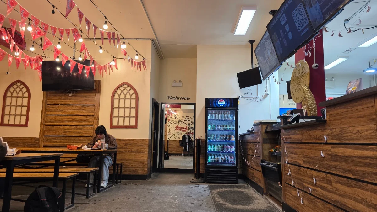 Vibe, Shawerma Plus (Shawarma) | We Deliver!