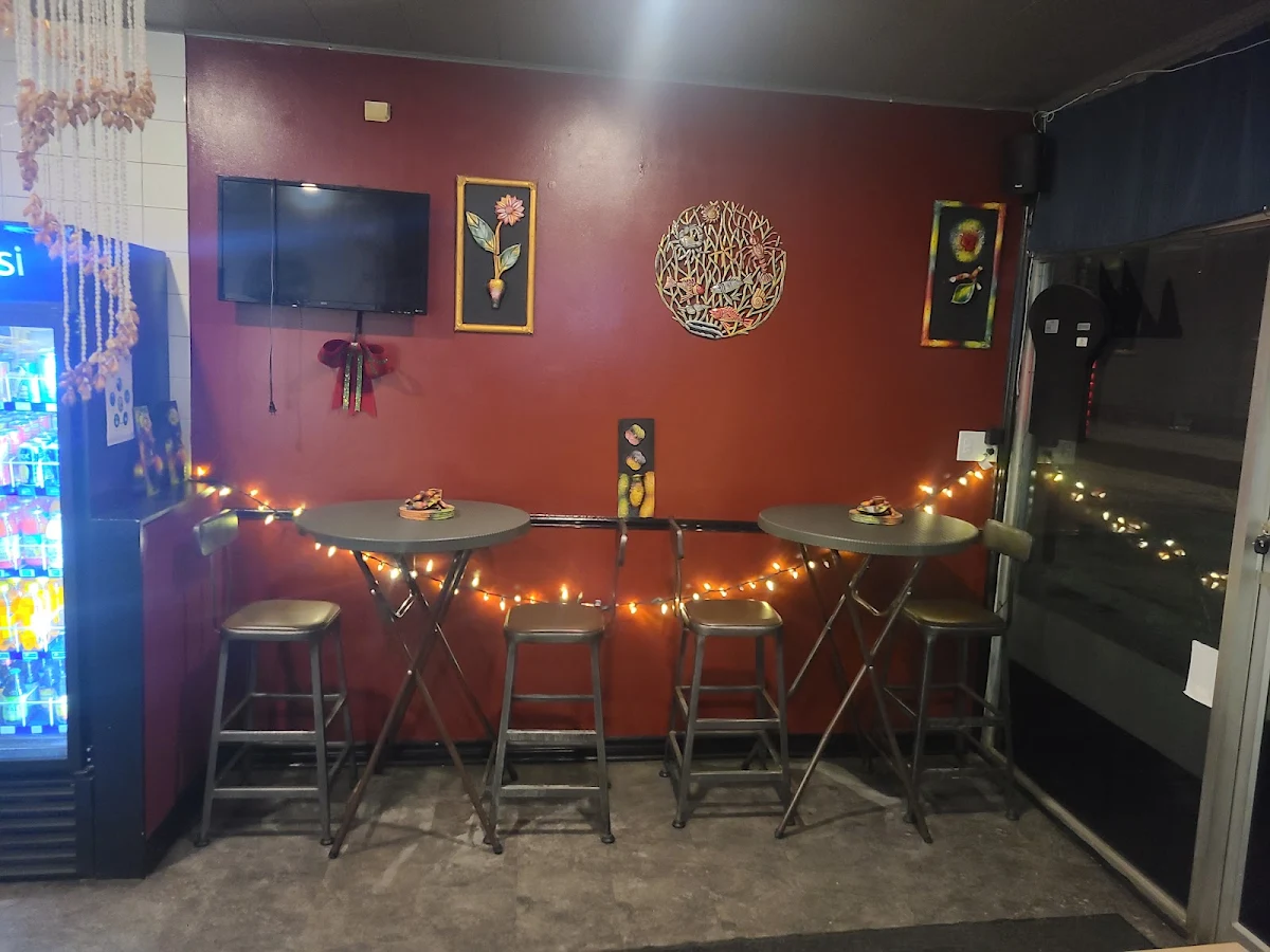 Vibe, Boukannen Bar & Grill
