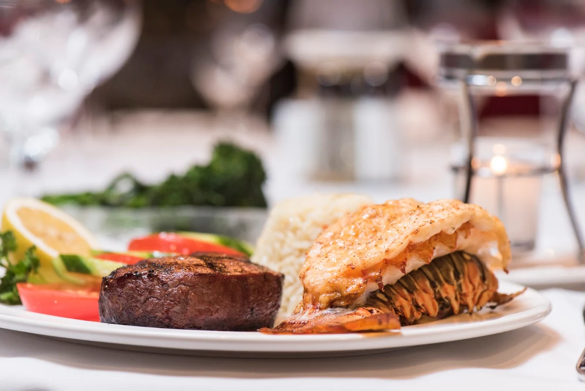 Food & drink, Caesar's Steak House & Lounge