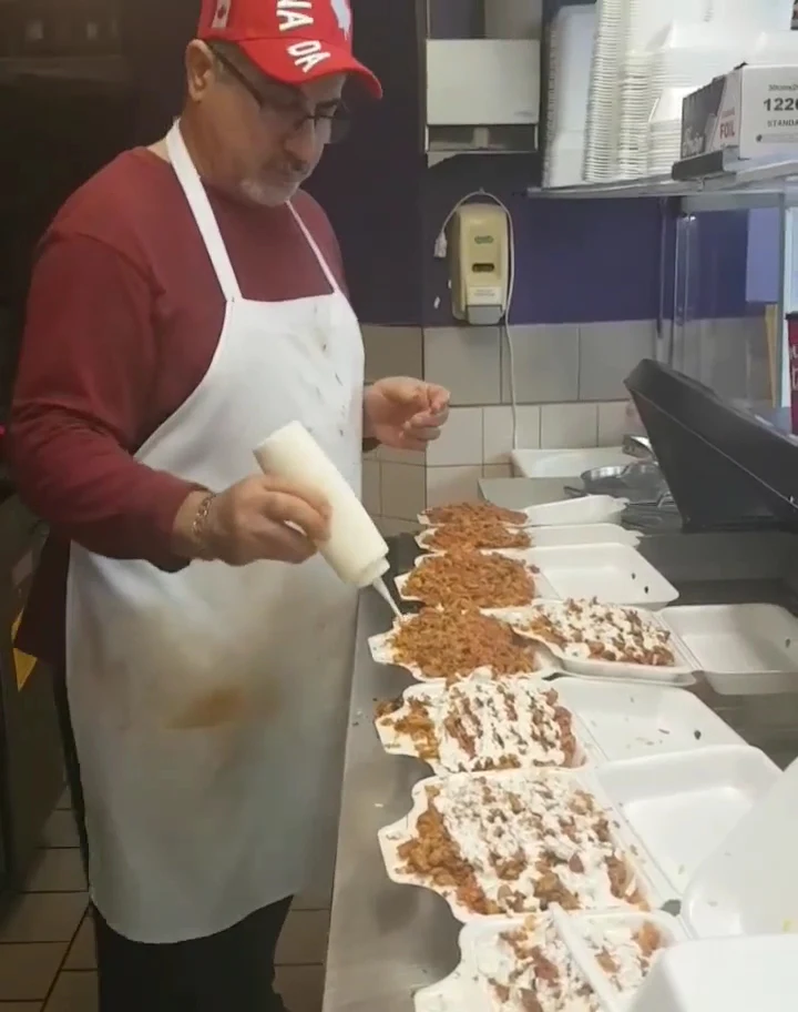 Food & drink, Lulu's Canadian Style Shawarma