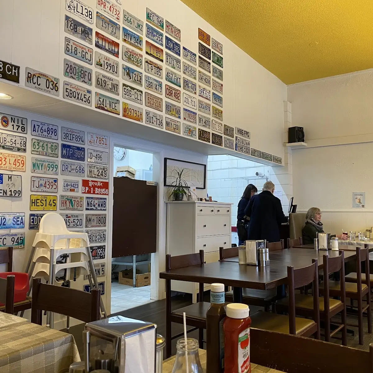 Vibe, Café 8
