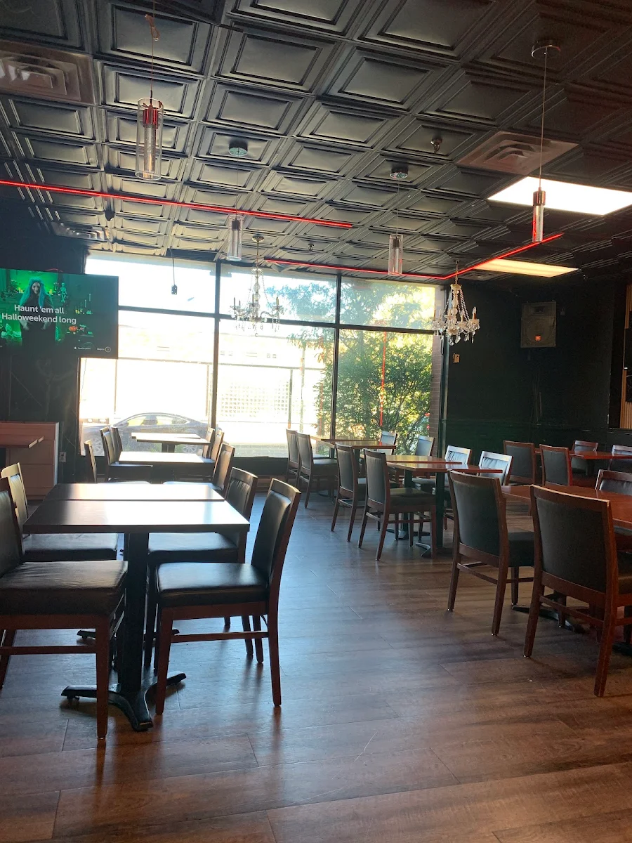 Vibe, Suya Palace Nigerian/African Charcoal Grill & BBQ Restaurant
