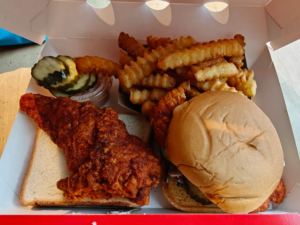 Food & drink, Dave's Hot Chicken