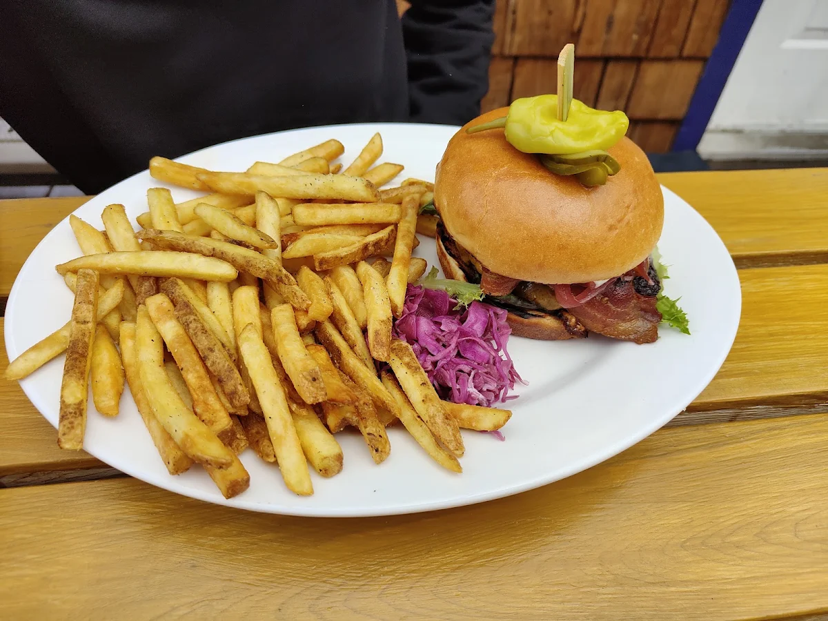 Food & drink, Floathouse Restaurant