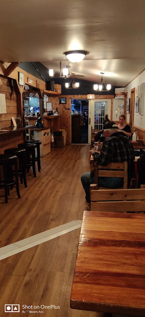 Vibe, Floathouse Restaurant