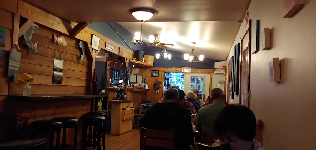 Vibe, Floathouse Restaurant