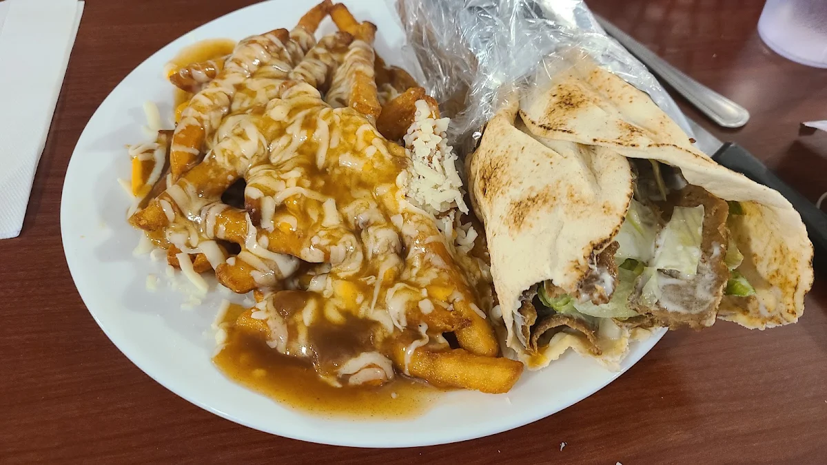 Food & drink, Triple Hills Pizza & Donair🍻