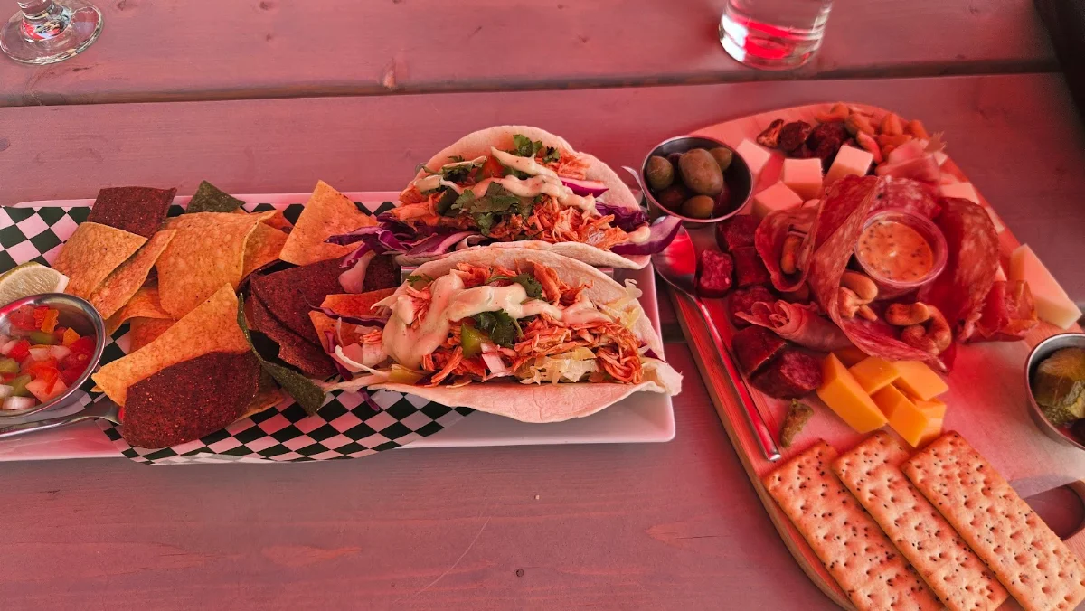 Food & drink, Lass Chance Beverage Co.
