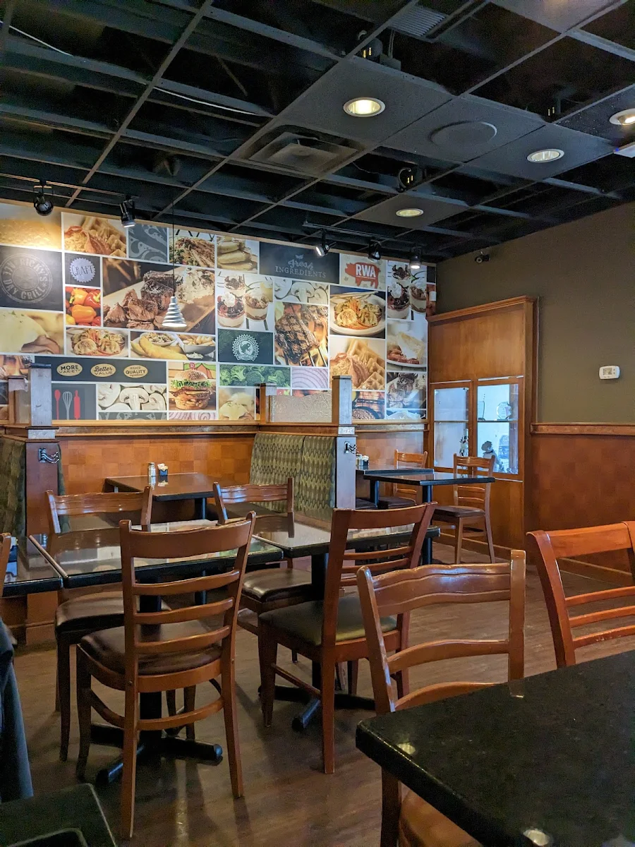 Vibe, Ricky's All Day Grill - Kingsway