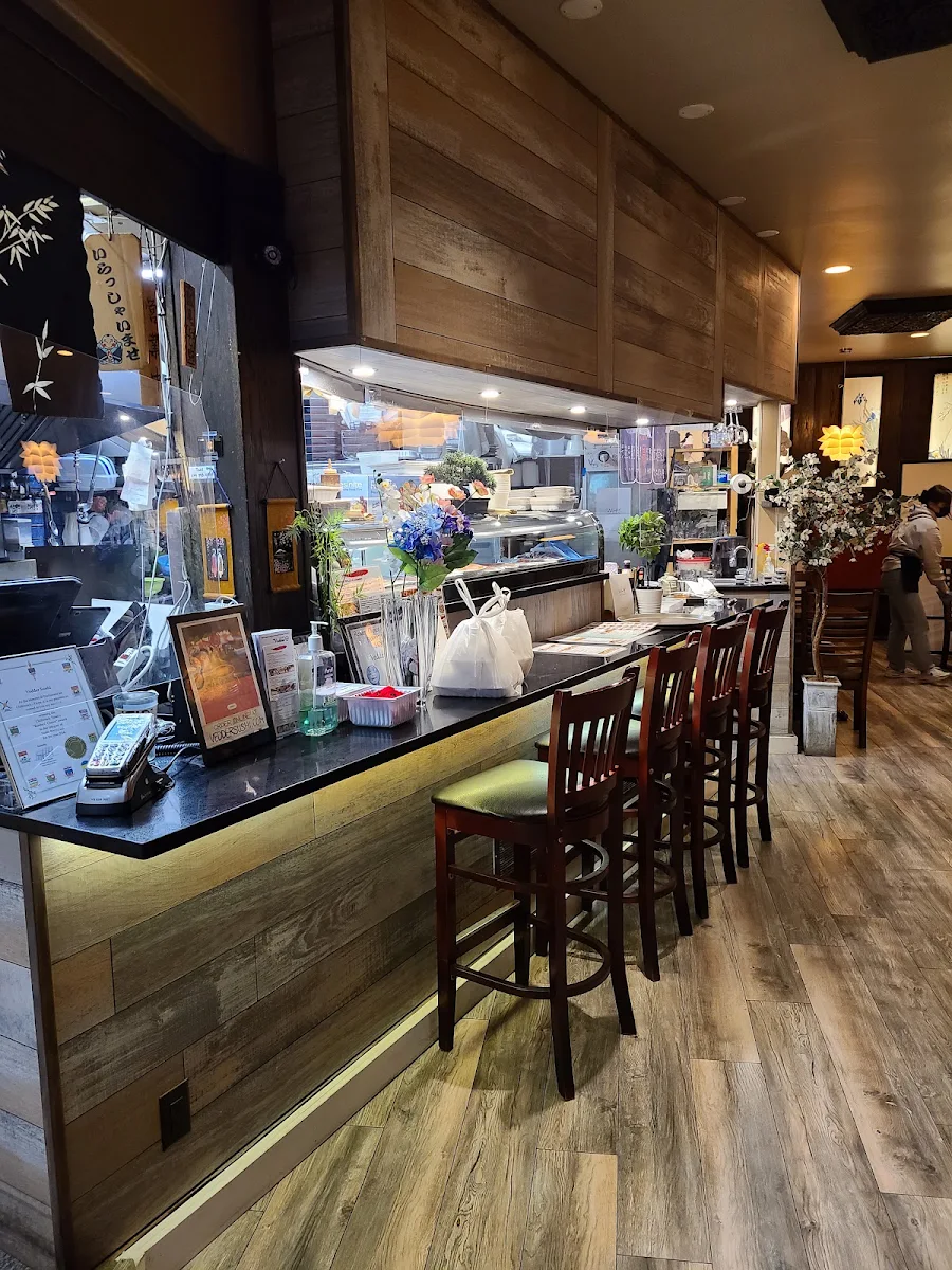 Vibe, Vedder Sushi & Japanese Restaurant