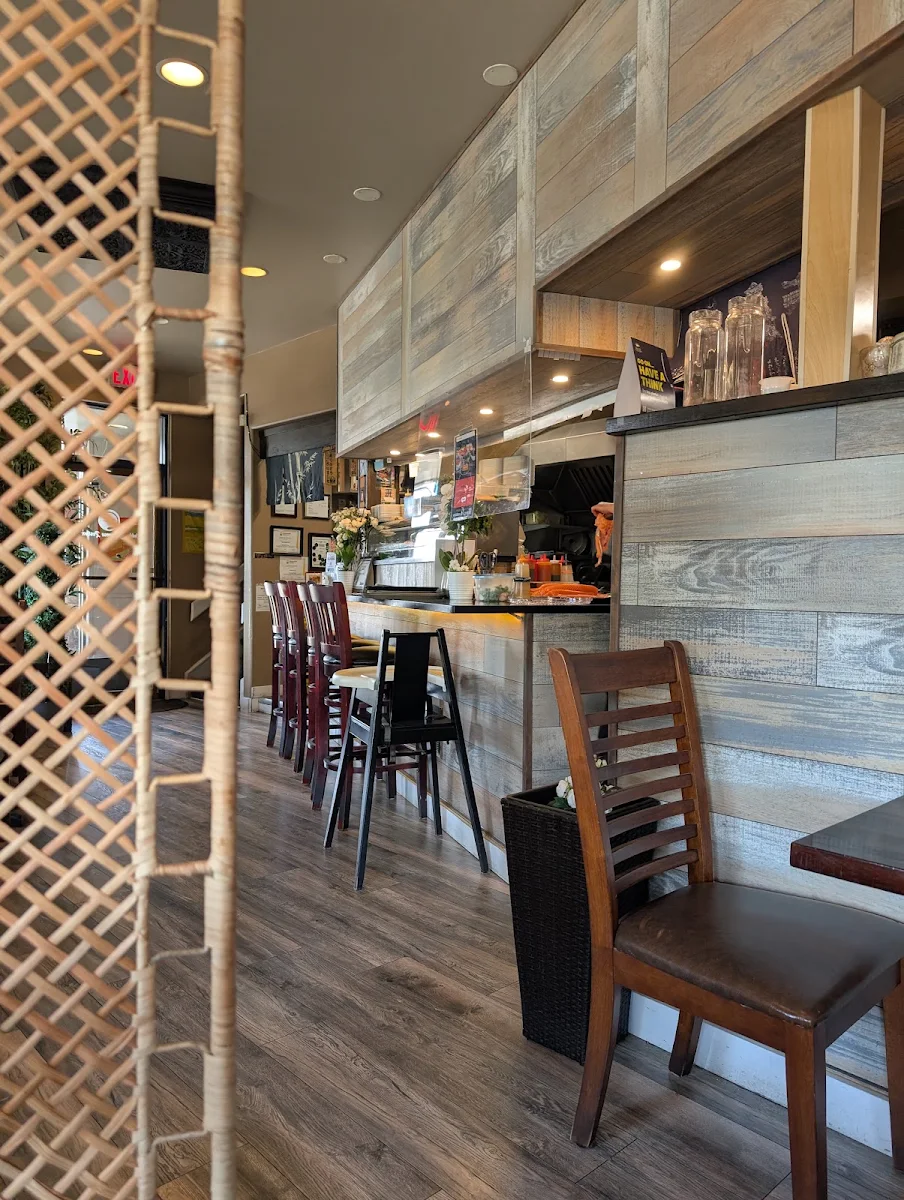 Vibe, Vedder Sushi & Japanese Restaurant