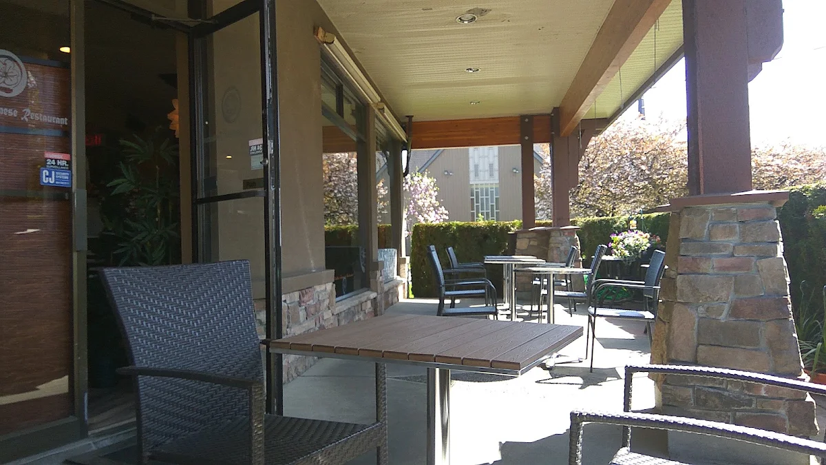Vibe, Vedder Sushi & Japanese Restaurant