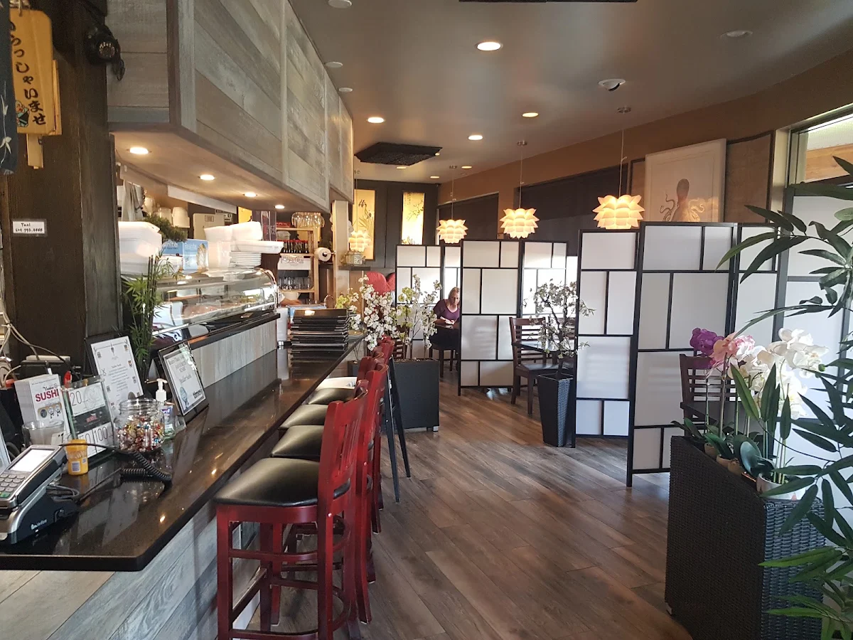 Vibe, Vedder Sushi & Japanese Restaurant