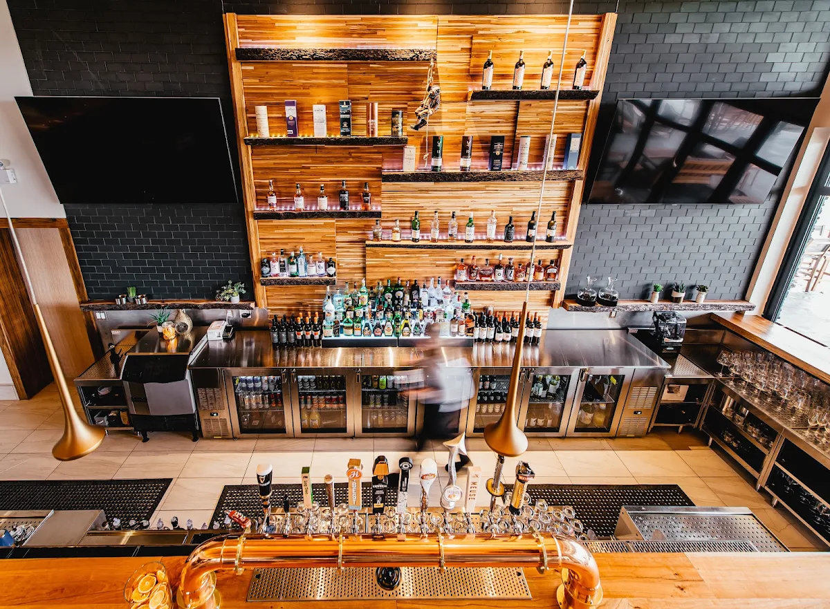 Vibe, KALOS Restaurant
