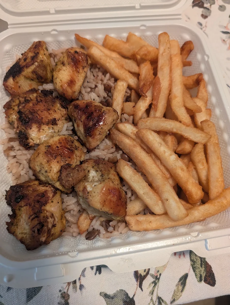 Food & drink, Lazeez Shawarma