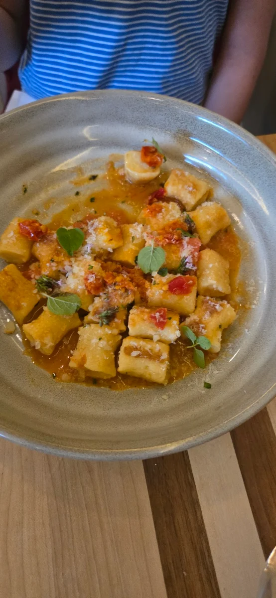 Food & drink photo 4