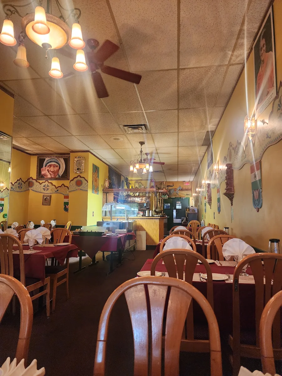 Vibe, Light of India Restaurant