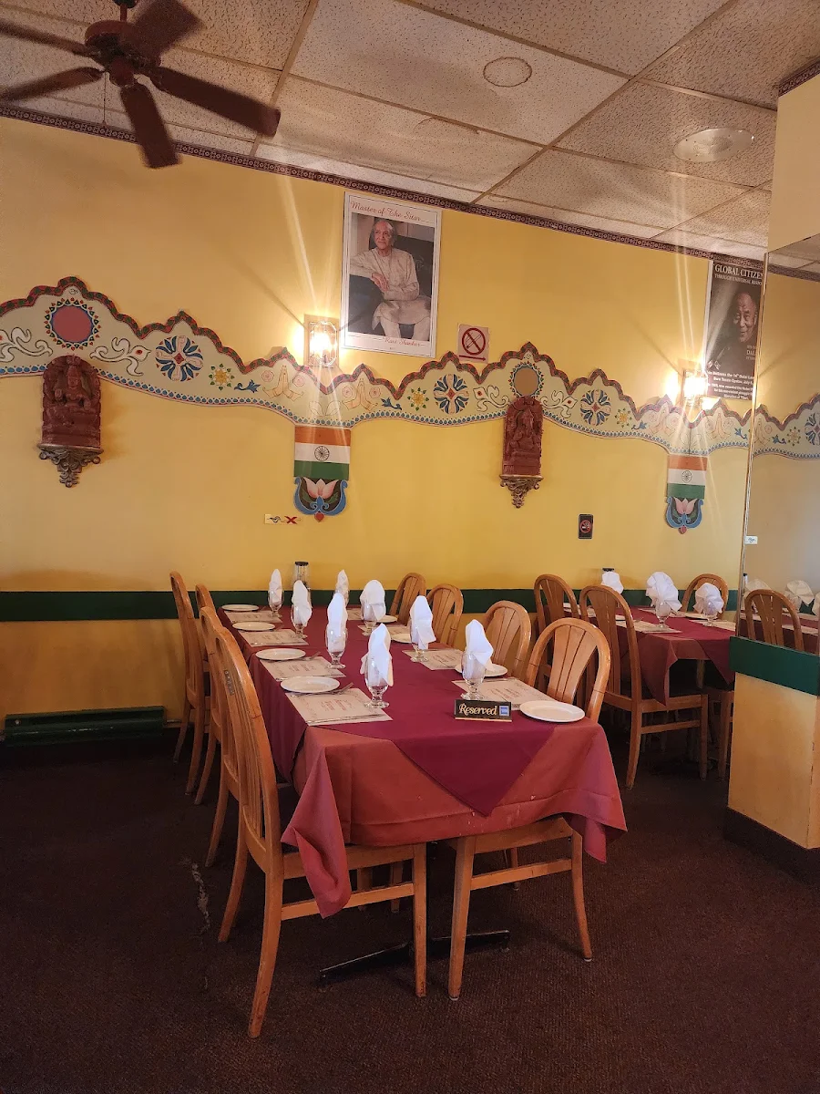 Vibe, Light of India Restaurant