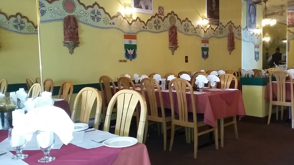 Vibe, Light of India Restaurant