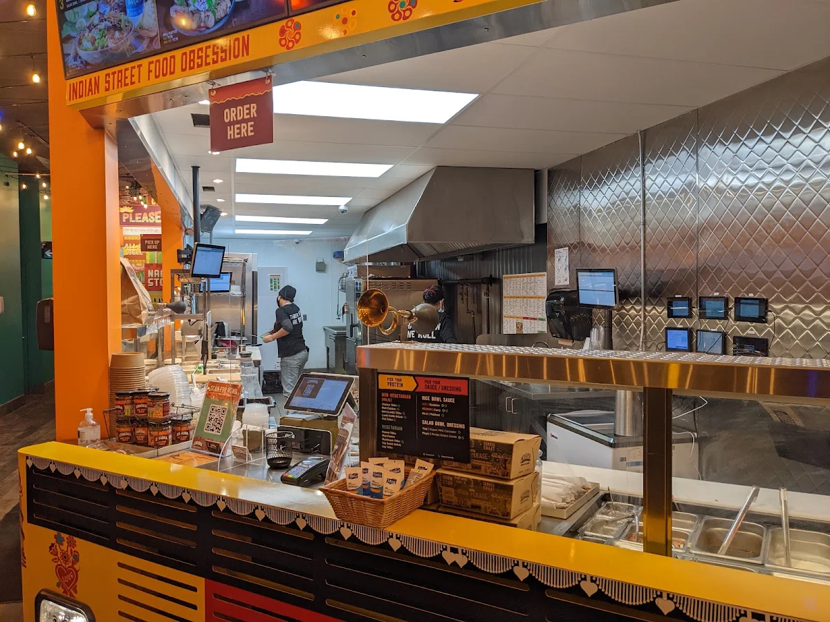 Vibe, Chaska Indian Street Food