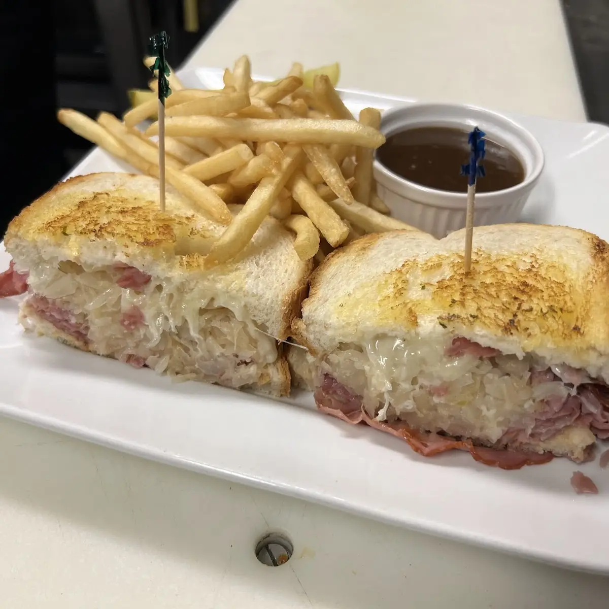 Food & drink, Sandy's Riverside Grill
