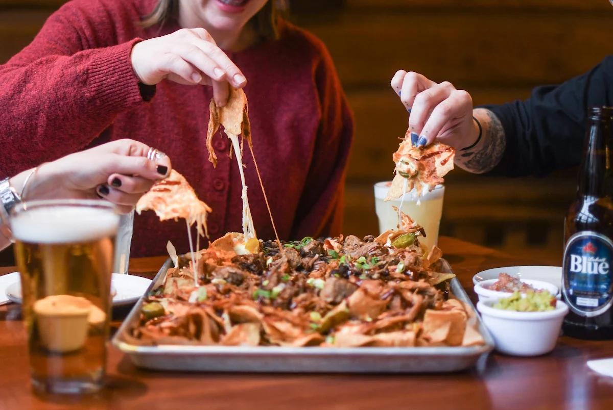 Food & drink, Dusty's Bar & BBQ