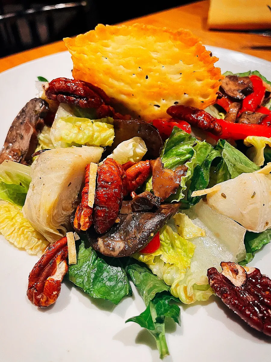 Food & drink, Safari Bar and Grill 1749 Avenue Rd
