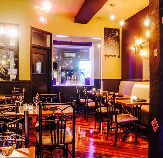 Vibe, Safari Bar and Grill 1749 Avenue Rd