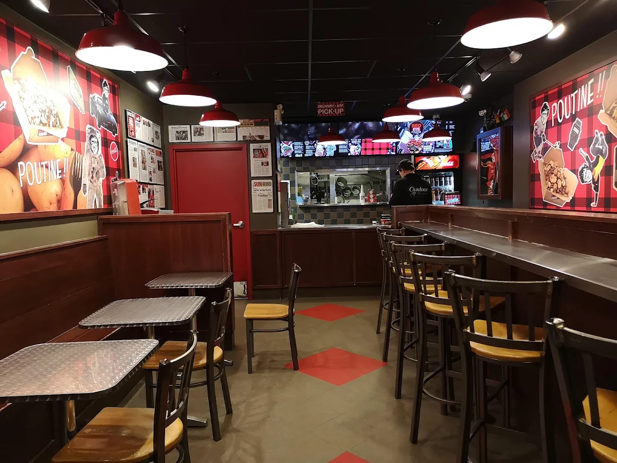 Vibe, Smoke's Poutinerie Barrie