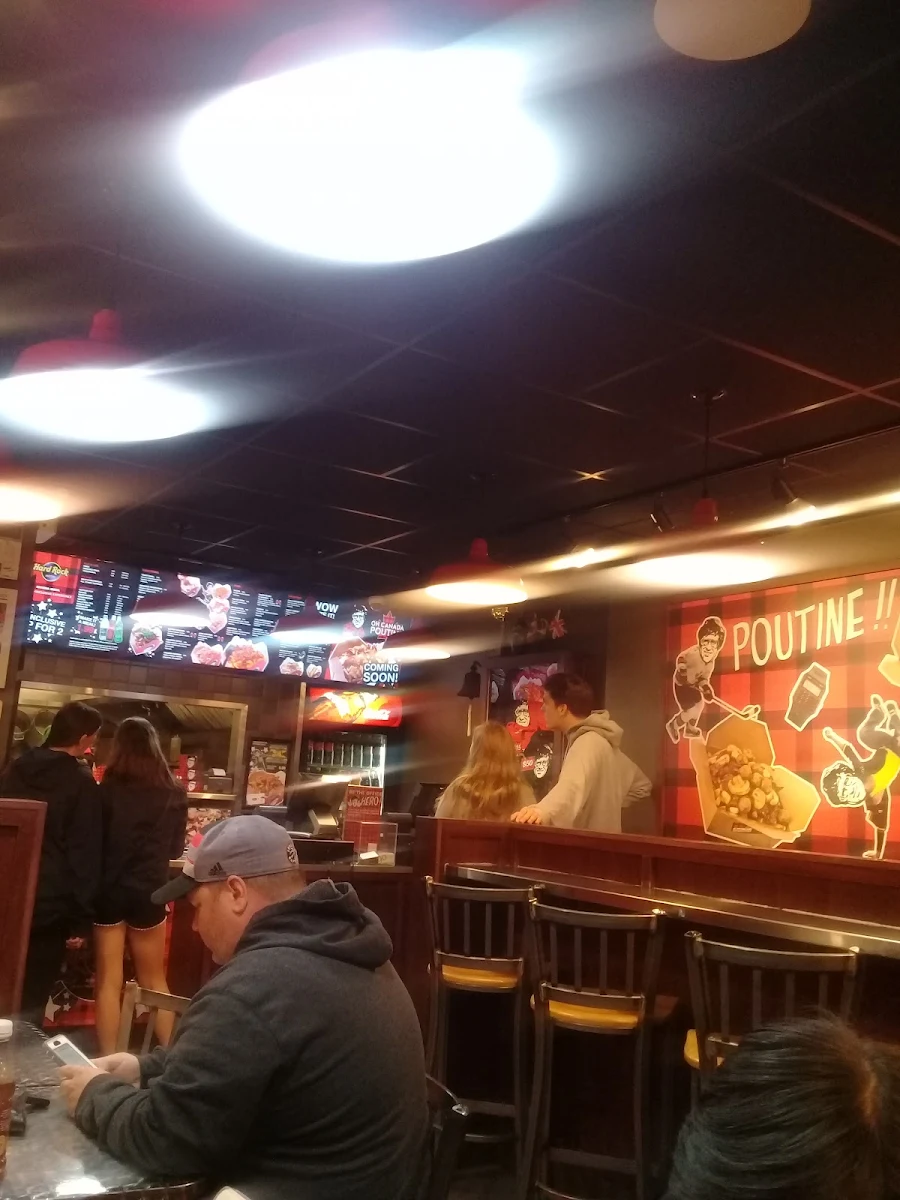 Vibe, Smoke's Poutinerie Barrie