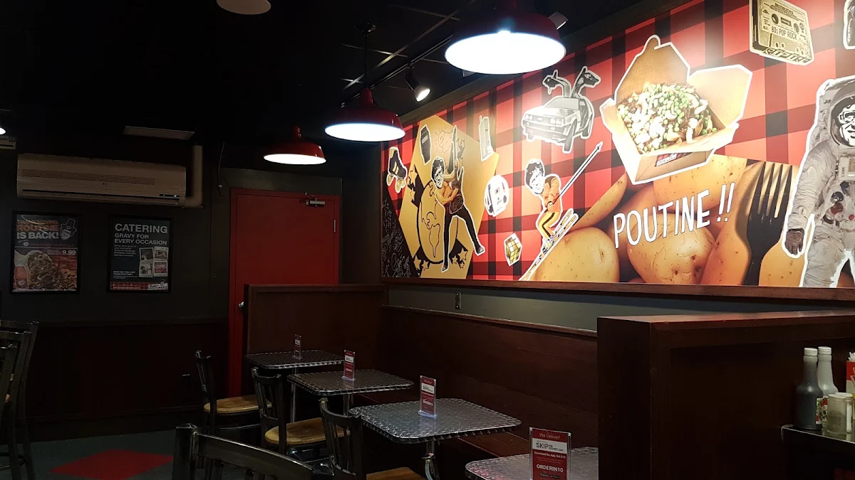 Vibe, Smoke's Poutinerie Barrie