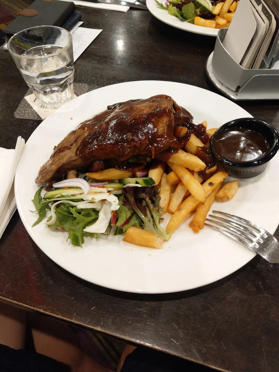 Food & drink, Graziers Steakhouse