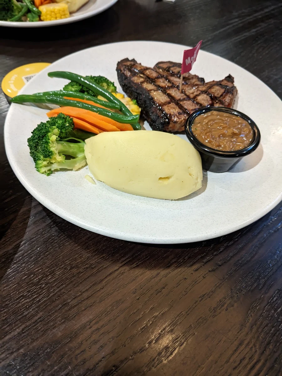 Food & drink, Graziers Steakhouse