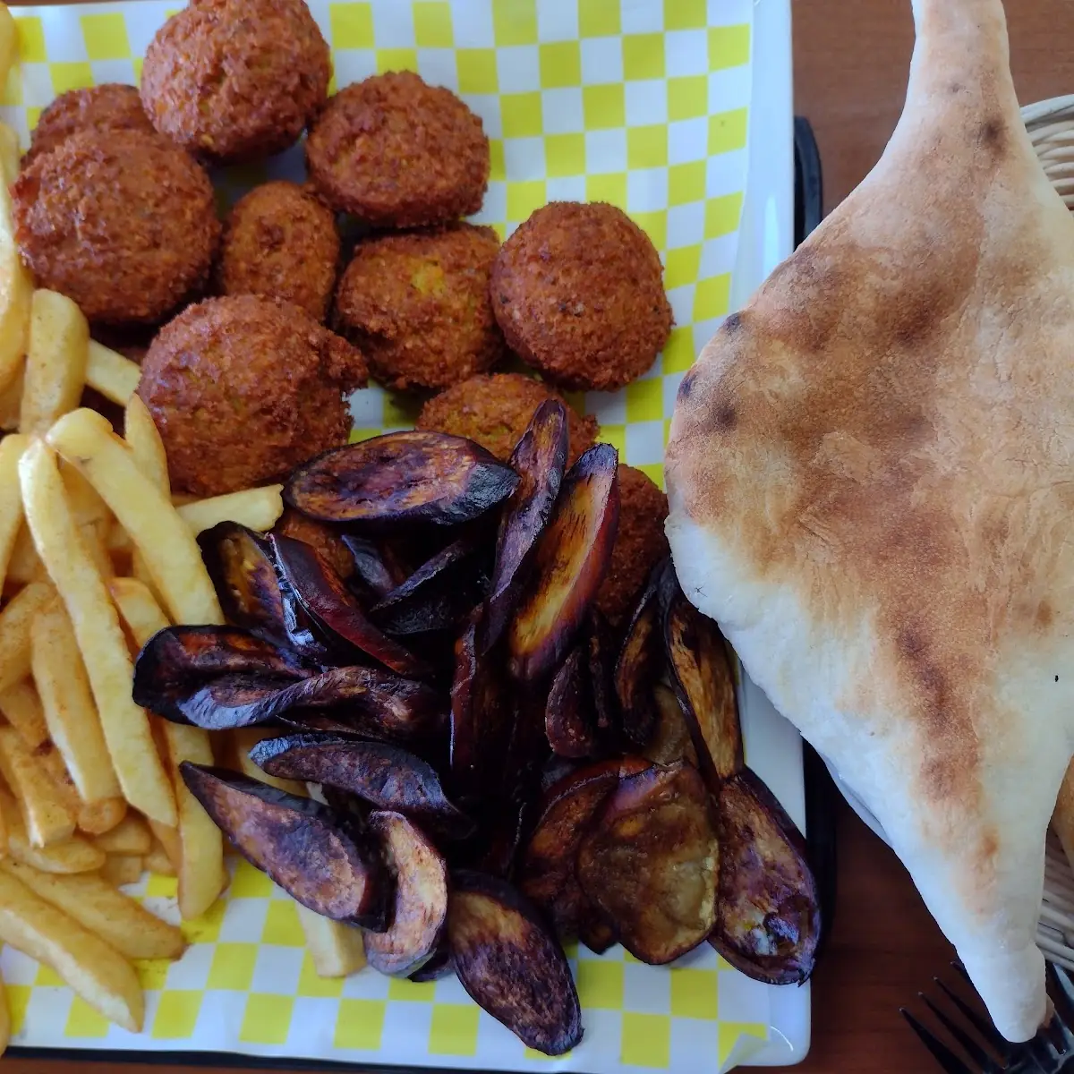Food & drink, Karraman Restaurant