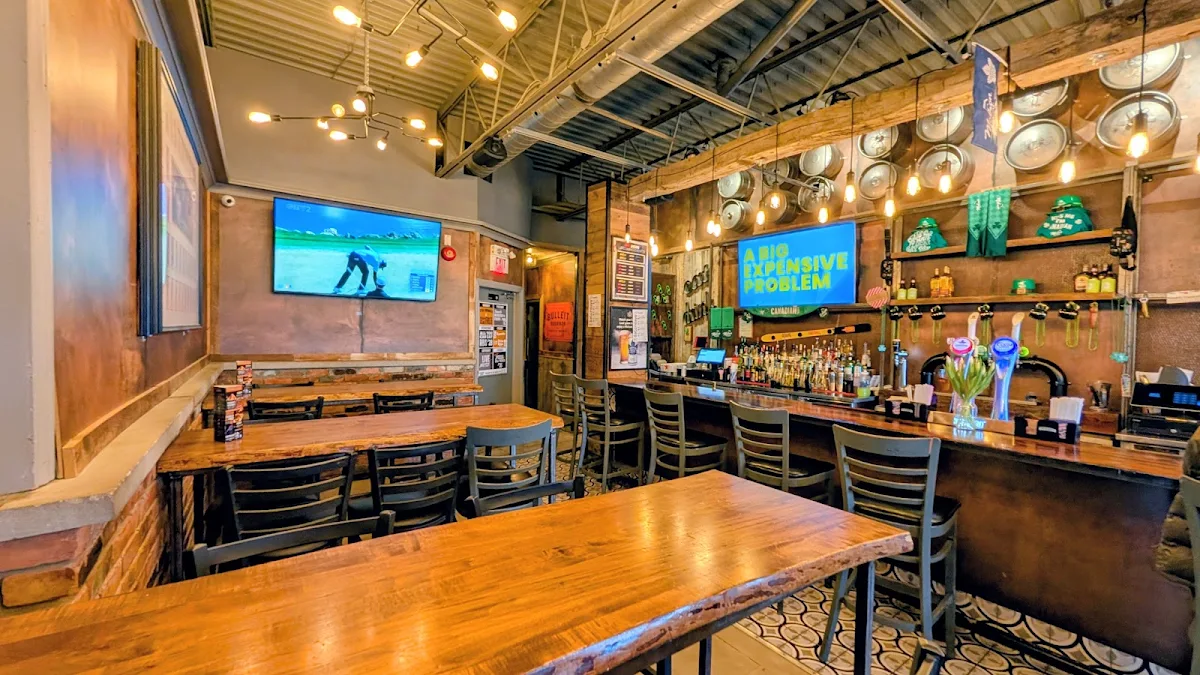 Vibe, Cracker Jack's Bar & Grill