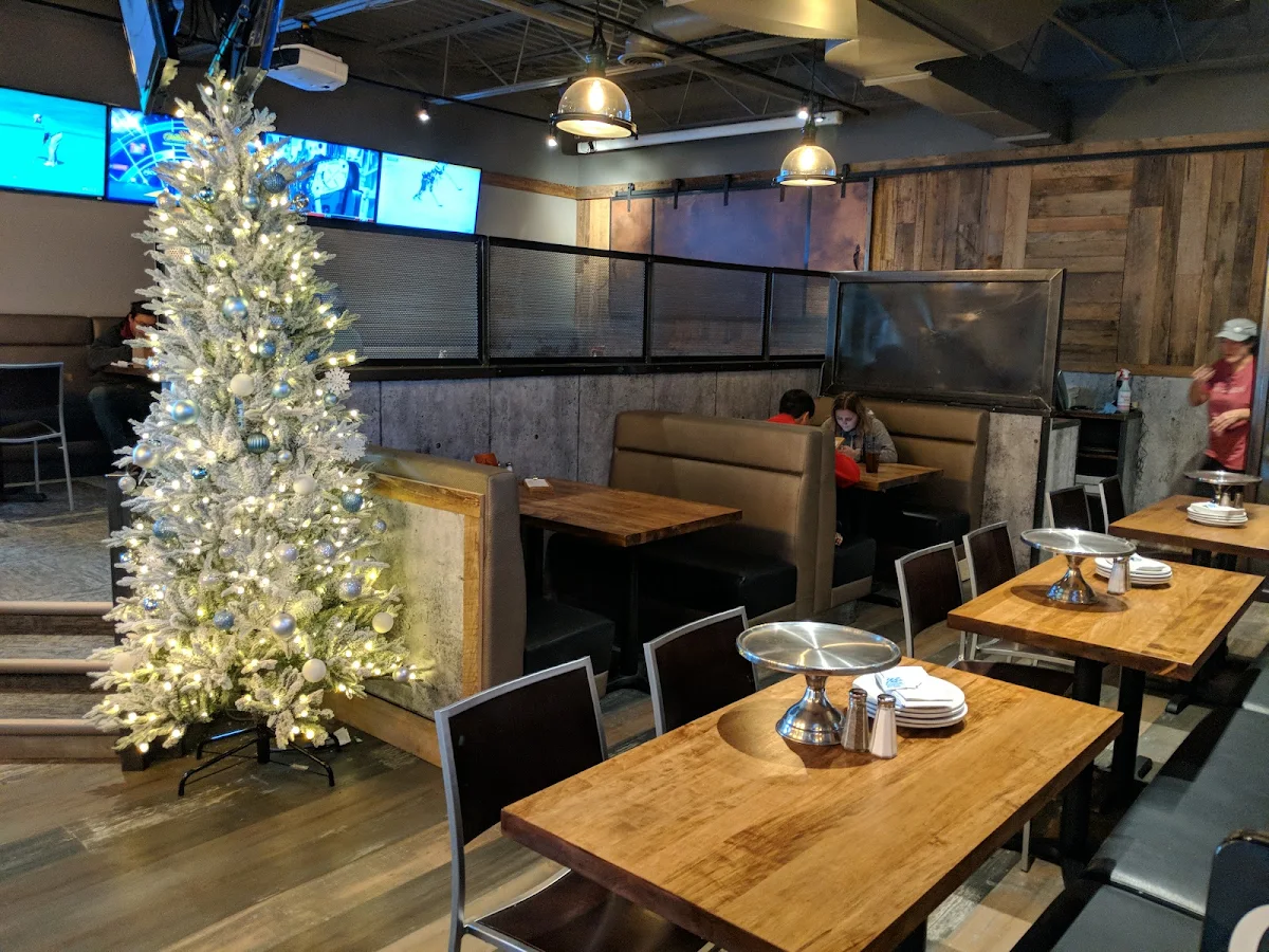 Vibe, Cracker Jack's Bar & Grill